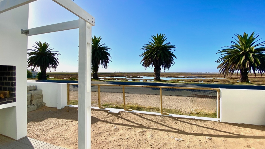 2 Bedroom Property for Sale in Velddrif Western Cape